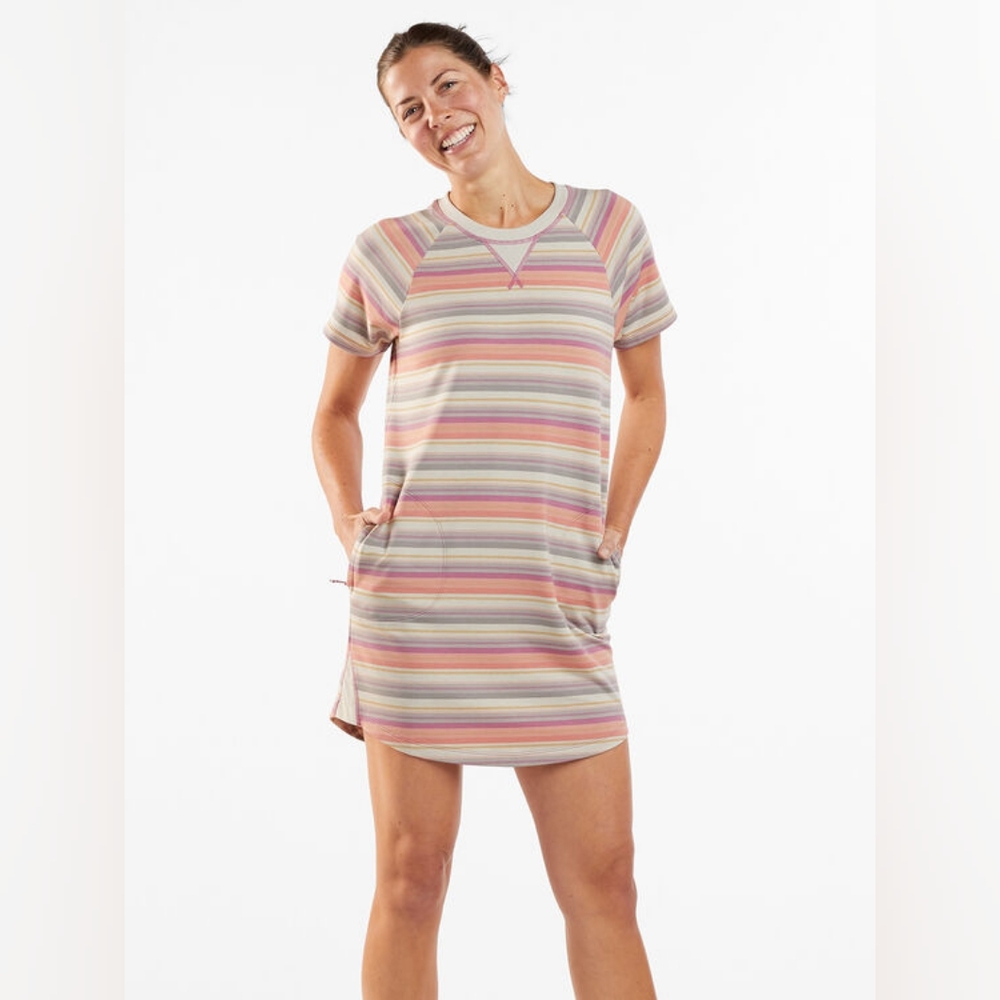 TITLE NINE | Hideaway Sweatshirt Dress - Horizon Stripe